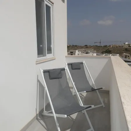 Blue Sky Apartment